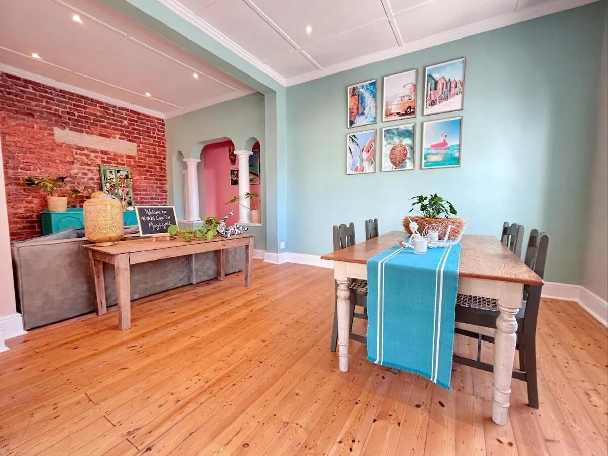 Starry Starry Night - Cape Town, 3-Bedroom 2-Bathroom Seaside House In Three Anchor Bay Holiday home