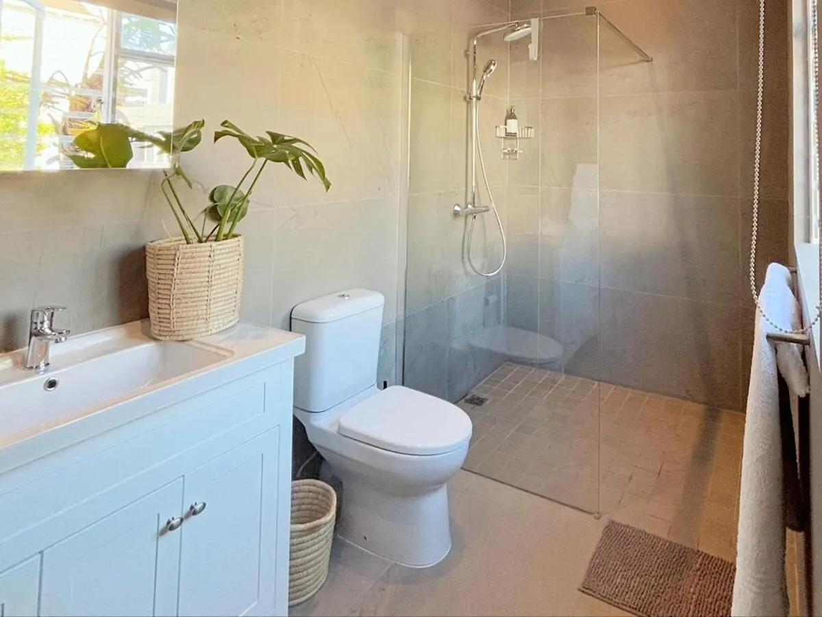 Holiday home Starry Starry Night - Cape Town, 3-Bedroom 2-Bathroom Seaside House In Three Anchor Bay South Africa